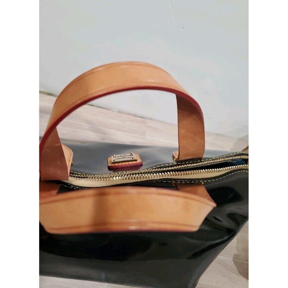 Shoulder_Bags